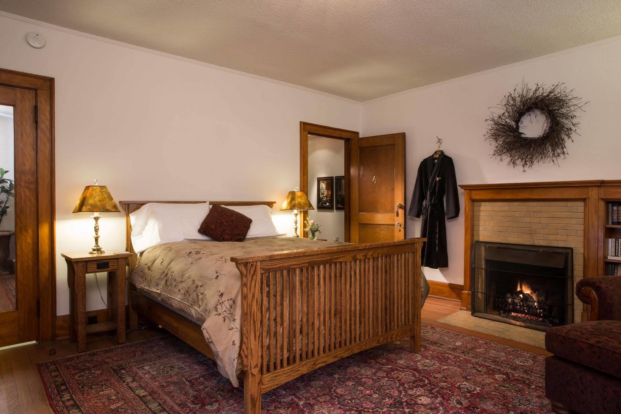 Stewart Inn Wausau Eksteriør billede